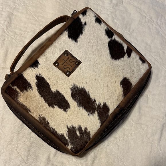 Cowhide Print Bible Bag - Picture 1 of 6